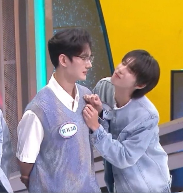 's tweet image. 🐶Begging like this (acting cutely)

Pupu is just Pavel&apos;s clingy boyfriend who want to be spoiled by him😭💕

#4ต่อ4CelebrityxPitBabe2 #poohpavel 
#ppoohkt #pavelphoom