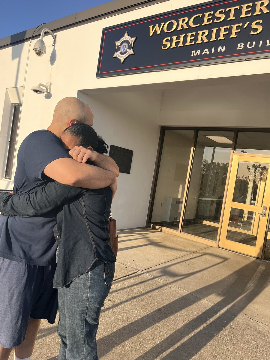 bostonbroadside's tweet image. #BREAKING HE IS OUT!!!
Today will be a truly memorable Mother’s Day for Izzy Rivera’s Mom —
Her son is finally out of jail!
Continued delays in the transfer of funds kept the father of five incarcerated for more than two months. He was finally bailed out by her last night.…