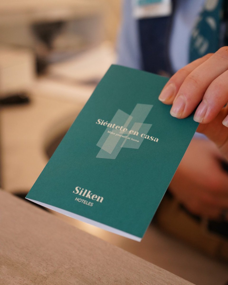 Tu tarjeta de bienvenida, tu llave al confort. 🔑

Como en casa, desde el primer momento. Al recibir tu tarjeta de habitación, te damos la bienvenida a un espacio pensado para tu comodidad, descanso y bienestar.

#SilkenHoteles #Silken #hotel #confort #descanso
