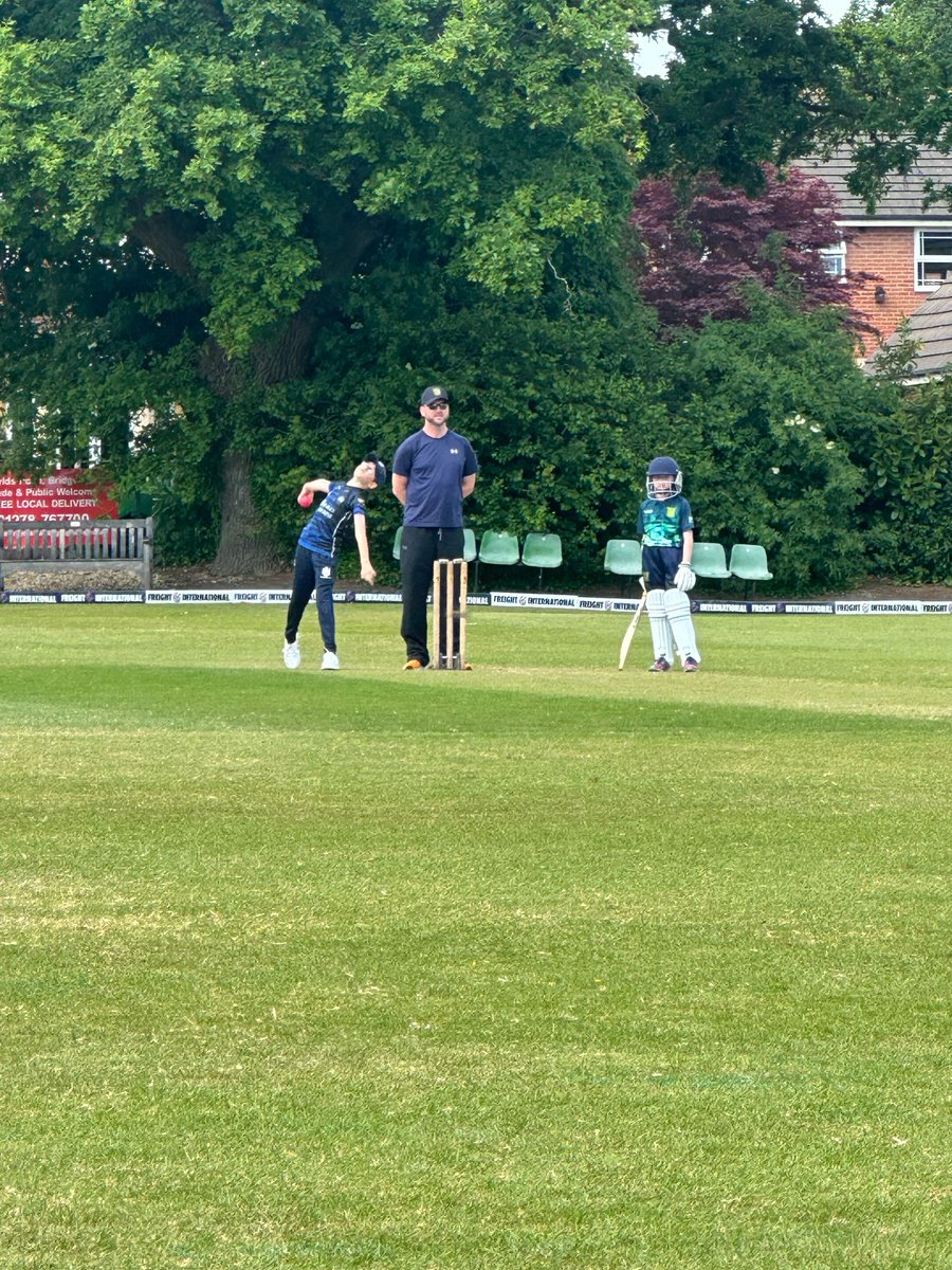 Alan Windsor tweet media