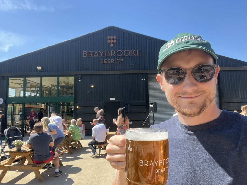 Turns out that this is how you do a peak Sunday afternoon. 

<a href="/BraybrookeBeer/">Braybrooke Beer Co</a>