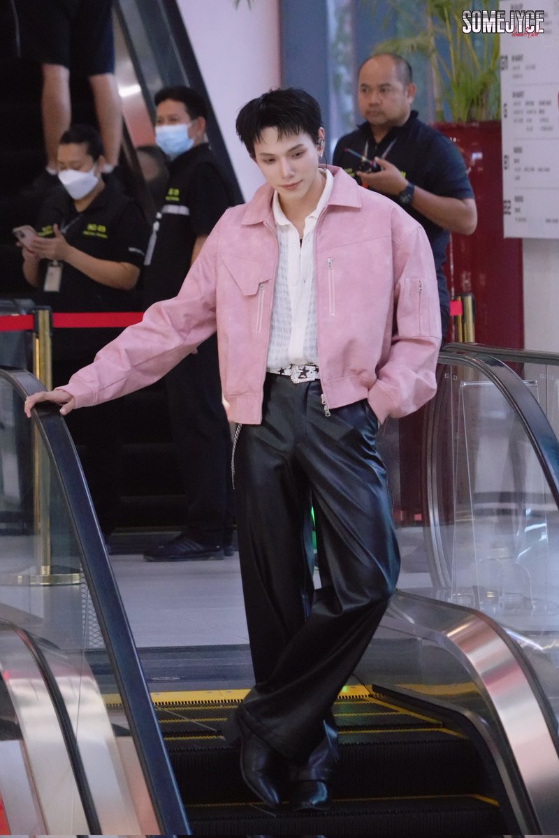 คุณพรี่ก็เท่จัด <a href="/oueiija/">ไดโนเสาร์ย้าก🦖</a> เต็ม10 ให้ 100

LIFTERGLOSS X DAOU​
#DaouxMaybelline
#oueiija #ต้าห์อู๋