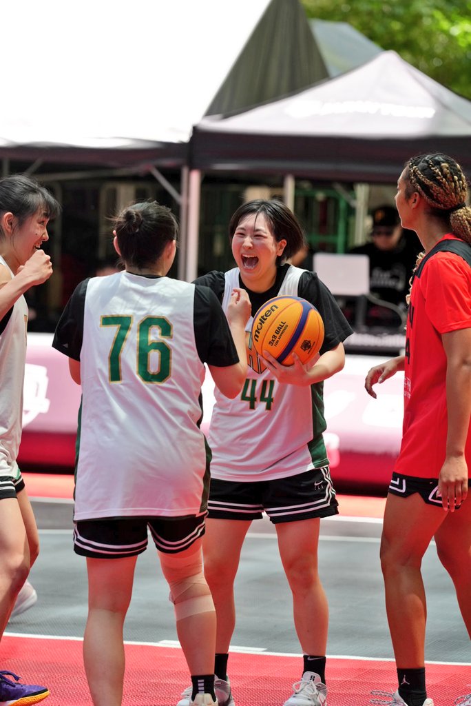 aoakadaisuki's tweet photo. 本日のコレド室町の3x3で個人的に気になってた選手のプレーがしっかり観れて良かった✨️東京医療保健大学の44番、THCUのキャプテン清水紫音さん。めっちゃ良い表情してプレーしてるの❗️また一人応援したい選手が関女に🤭
#東京医療保健大学
#THCU
#清水紫音 選手 https://t.co/dRKj1Xno8T