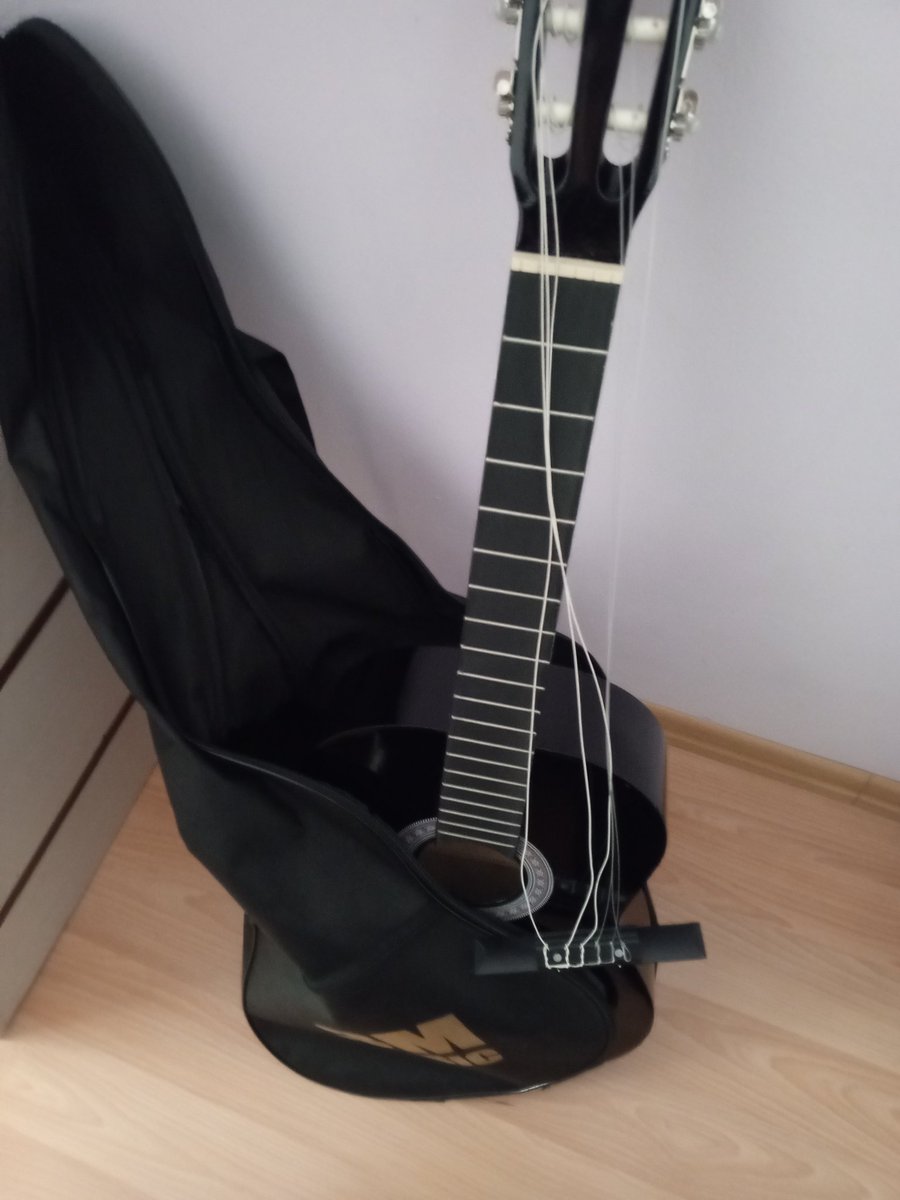 HAYAT BENIMLE DASSAK GECIYO