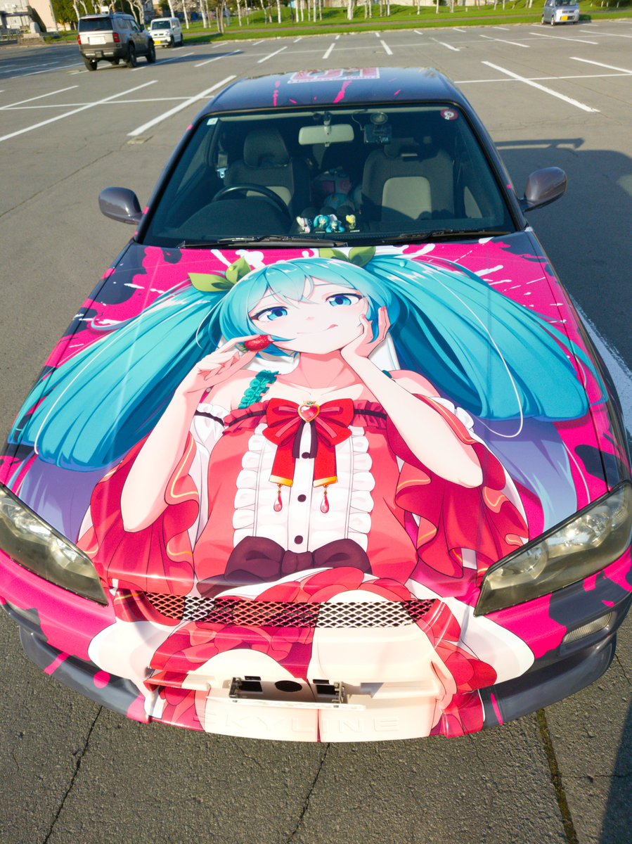hudatzkeegi's tweet photo. 色々ありましたが、初音ミクさん痛車やっと貼り替え直し完成しました！

イラスト&amp;デザイン @mao_life 様
施行会社 スタークイン・オオタ

アドバイザー @happyplace2015 様

本件に対して、Miu様(絵師様)、谷口様(ハッピープレイス様)に多大なご迷惑とご協力頂き大変感謝申し上げます。

ALT見てね https://t.co/PxizWVr9t2