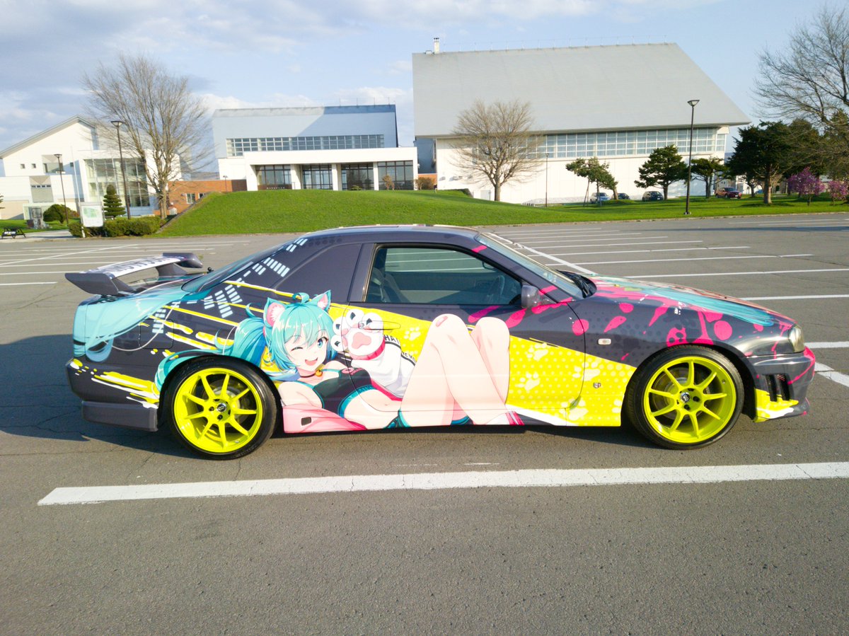hudatzkeegi's tweet photo. 色々ありましたが、初音ミクさん痛車やっと貼り替え直し完成しました！

イラスト&amp;デザイン @mao_life 様
施行会社 スタークイン・オオタ

アドバイザー @happyplace2015 様

本件に対して、Miu様(絵師様)、谷口様(ハッピープレイス様)に多大なご迷惑とご協力頂き大変感謝申し上げます。

ALT見てね https://t.co/PxizWVr9t2