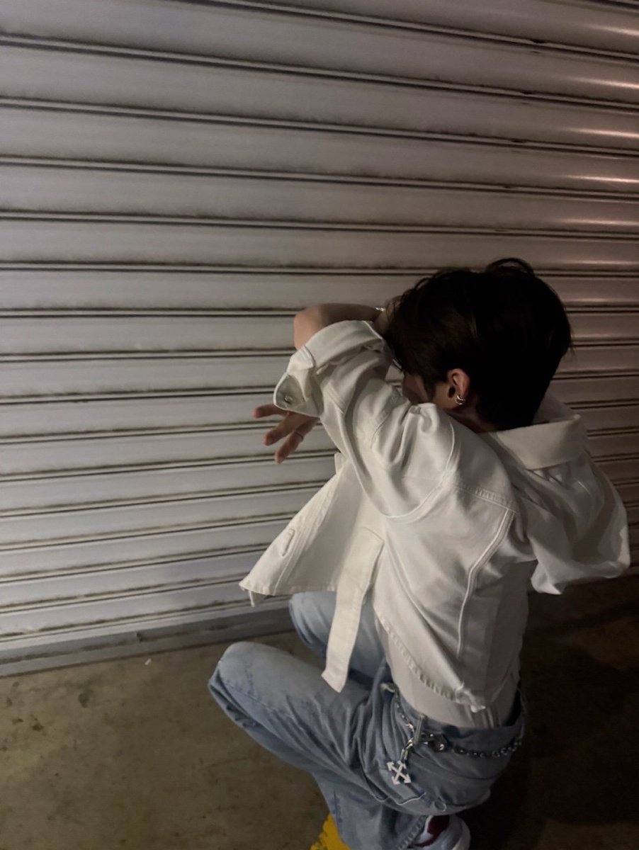 singhanbin's tweet image. Proof that i am a cat 🐈