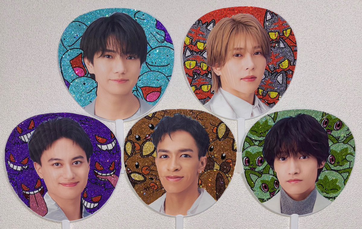 _24ten5's tweet photo. ツアー完走おめでとうございます🎉
私も何とか全員分完成する事ができました💟
デコうちわ作るの上手いフォロワーさんばっかりだからアドバイスもらったり、ポケモン決めたり皆んなと話すきっかけになって嬉しかったなぁ🥹💭
#AぇツアーDNA
#AぇDNA
#Aぇǃgroup https://t.co/cWolGsIWRn