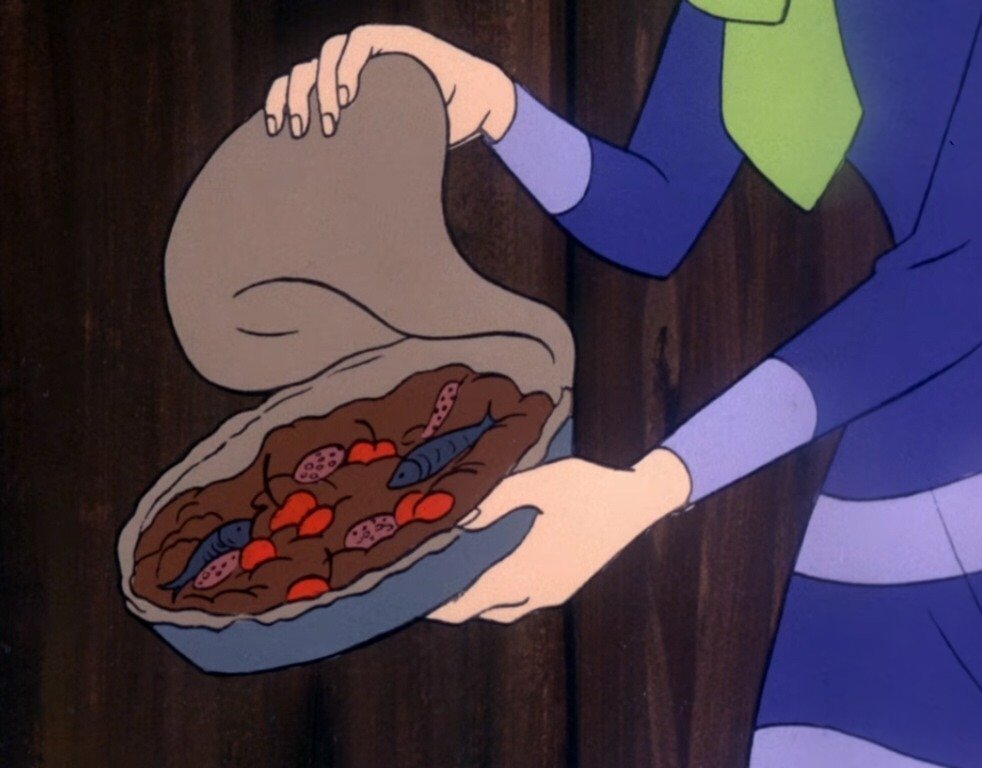 WendyLovesJesus's tweet image. Hey, #ScoobyDoo—it's #EatWhatYouWantDay! 

I think it's appropriate that we celebrate with a "Shaggy Snack"—just a little something Daphne whipped up in "Never Ape An Ape Man": A potpie with pizza crust, cherries, pepperoni, anchovies, all in a thick chocolate sauce! 🍕🍒🐟🍫🥤🤮