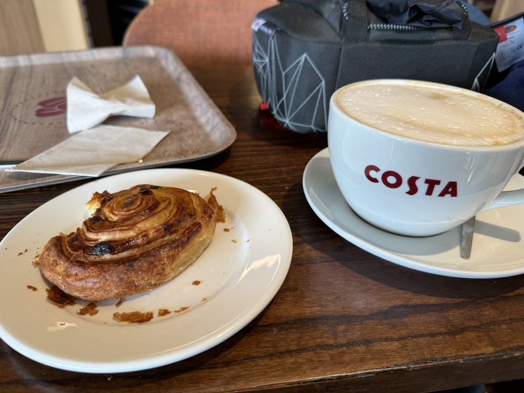 Feners's tweet image. 5:30am start to beat the weather. Eat the miles and the fuel ⛽️ door to door 5 hours