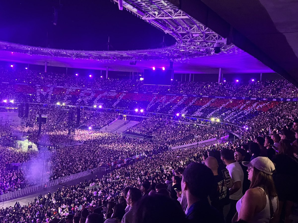 mais quel show incroyable !!! je n’ai même pas assez de mots… et ce set bordel 🤯🤯🤯. Merci <a href="/djsnake/">DJ SNAKE</a>  et toute la team pour ce que vous venez de nous offrir 🙏