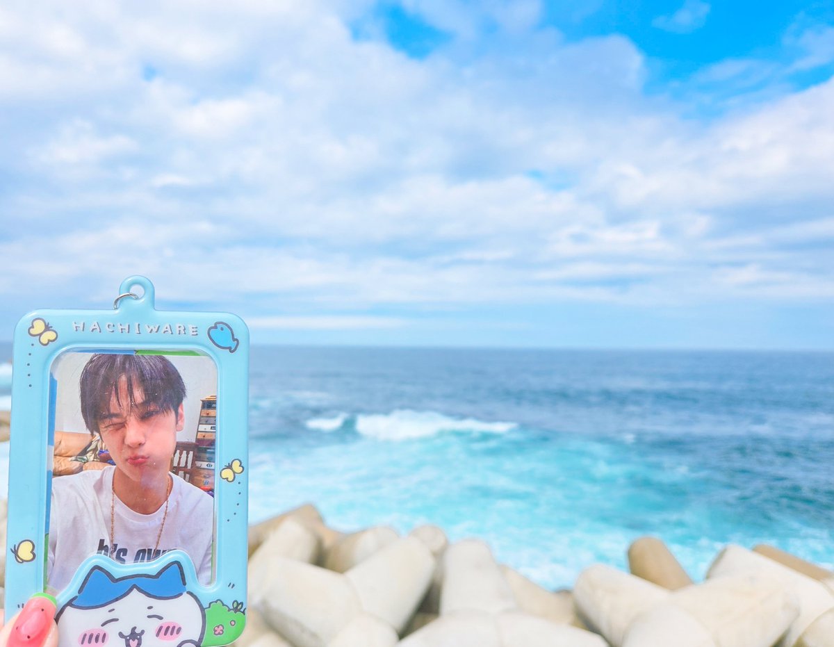 kcsc_'s tweet photo. 바다 너무 좋다 🌊 https://t.co/IQsEsoRDuU