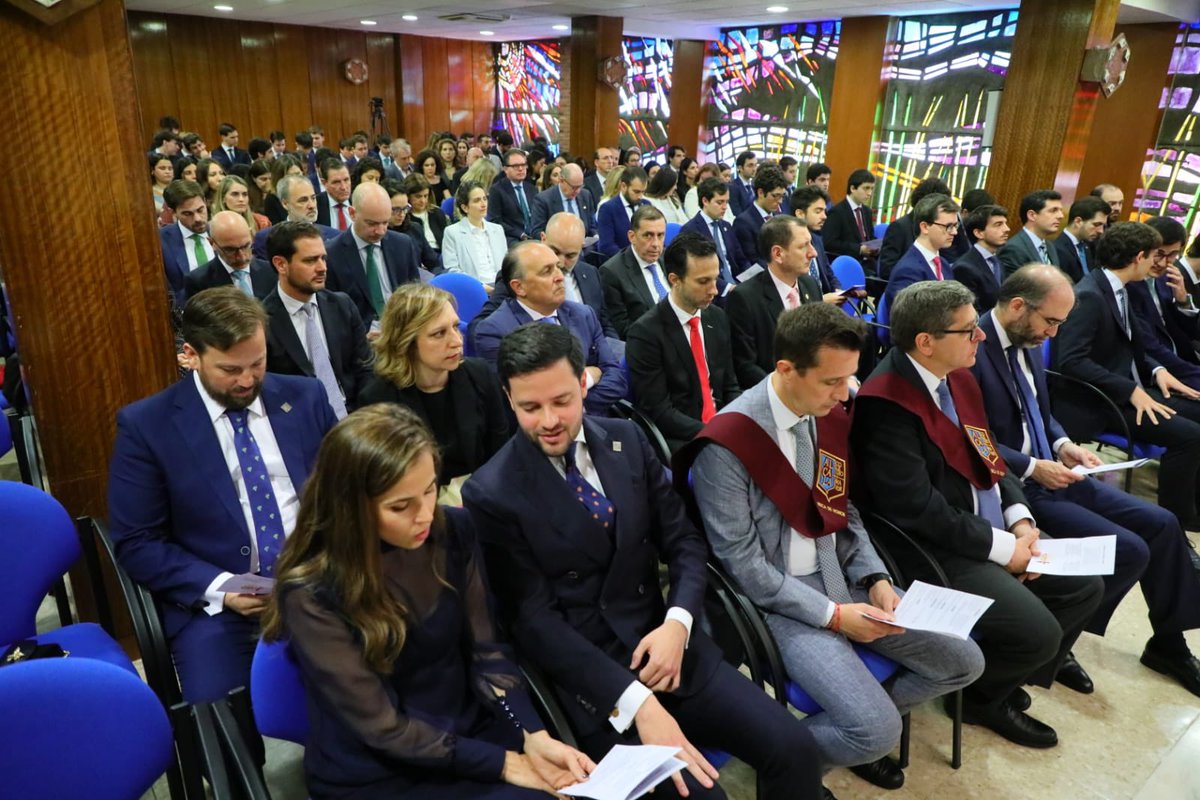 Acto Clausura del Curso 2024-2025 | Eucaristía de Acción de Gracias

En cada celebración, en cada día grande, lo primero es siempre Él.

Agradecemos el curso respondiendo a la llamada de Cristo Resucitado que se nos presenta el altar de la eucaristía.

#MásAlcalá #UnMayorEsMás