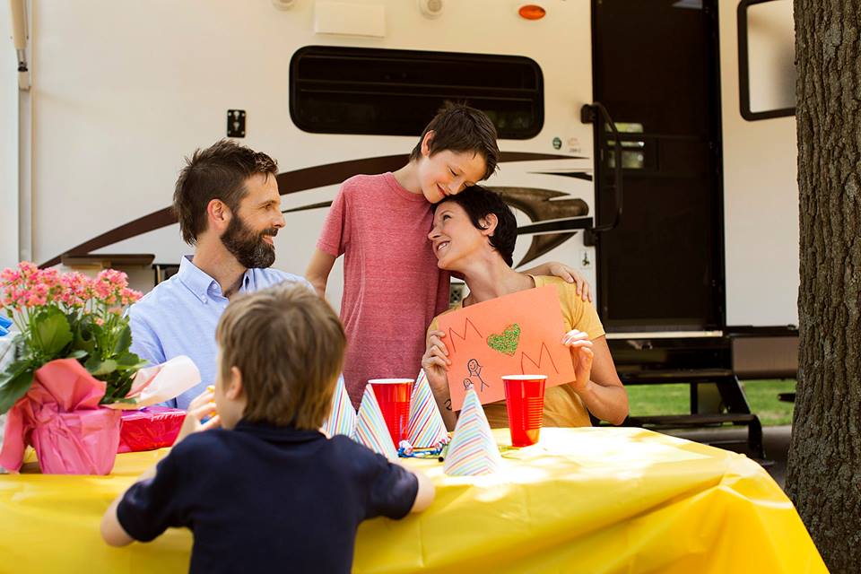 Here’s to the moms who pack the snacks, plan the stops, and still never miss a turn. Happy Mother’s Day to the real drivers of every adventure! 🛻💕