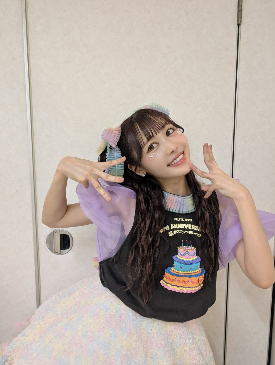 神戸2日目ありがぴでした🐹🎂 3周年のケーキ衣装さんかわいいでしょ