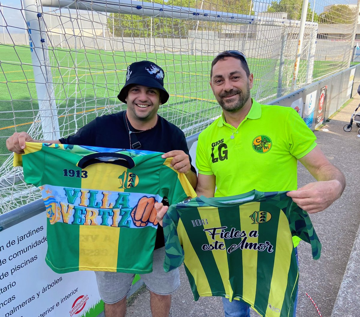 leoaldosivi's tweet photo. el Tiburón mordió en #SonRoca ...
#SanRoque 0
#Aldosivi 4 (Donato Bosso -2- Apolo García - Lautaro Beltrán) https://t.co/1JZ07FKnMC