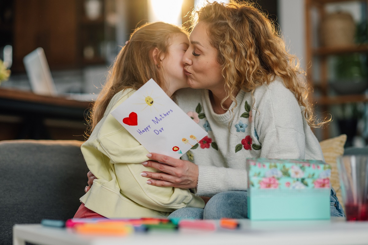 MSGCU's tweet photo. Happy Mother’s Day to all of the wonderful moms and mother figures!  We hope you know how much you’re appreciated today and every day. 🥀❤️ https://t.co/bgY70GuJwS