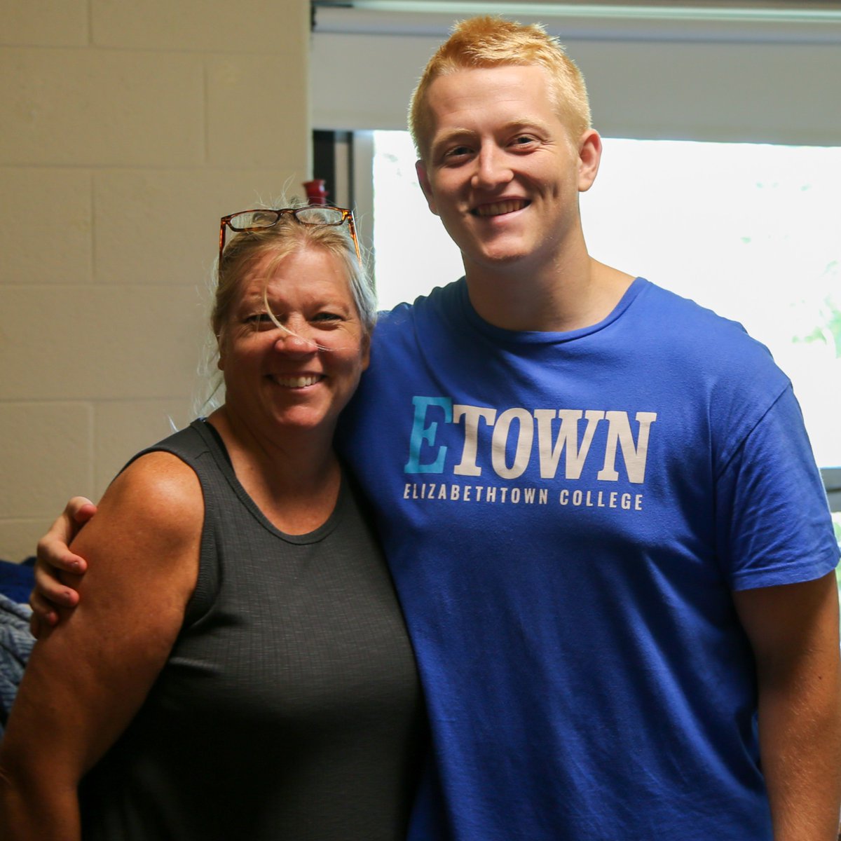 Happy #MothersDay to all of our #etowncollege moms and maternal figures who cheered the loudest, loved the hardest, and stood by our Blue Jays from day one! 💙