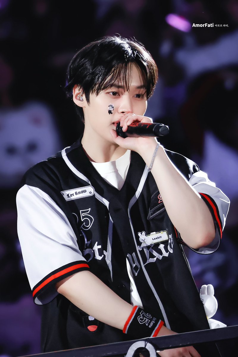 3leelino's tweet image. His cutie smile + small face + bunny teeth + short hair + shining eyes …✨
for real i love all of things about minho🤍

#dominATE_SHIZUOKA 250511 D-2 
#dominATE_JAPAN #Leeknow #리노