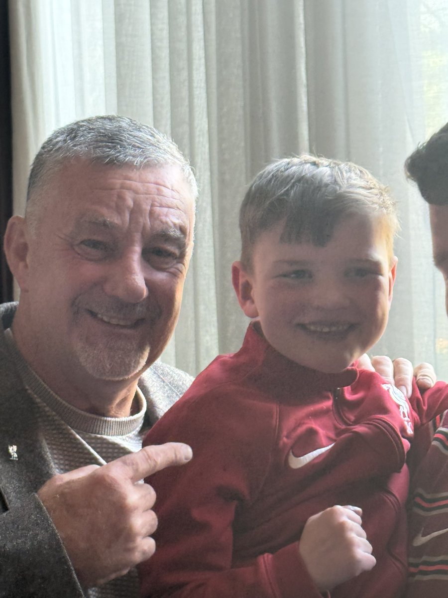 Donate4Dáithí (@donate4daithi) on Twitter photo Over 5 years since we first met <a href="/Realaldo474/">John Aldridge</a> at Anfield. Great to run into Aldo today again to share all about Dáithí’s Law, and that Dáithí is still waiting on the gift of a new heart through #OrganDonation.
Come on the Reds!!!! Over 5 years since we first met <a href="/Realaldo474/">John Aldridge</a> at Anfield. Great to run into Aldo today again to share all about Dáithí’s Law, and that Dáithí is still waiting on the gift of a new heart through #OrganDonation.
Come on the Reds!!!!