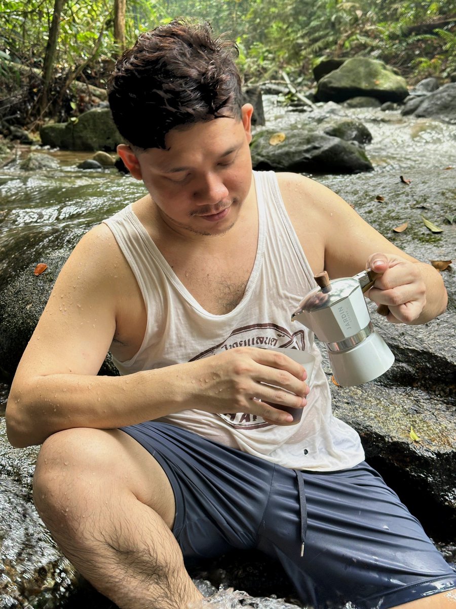 Arbiter_of_Lust's tweet photo. Sunday spent well with Love 🏞 https://t.co/mFBbqRCPEi
