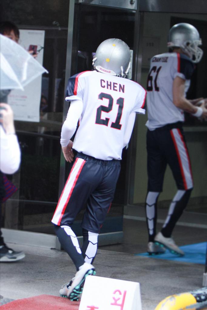 내 우주는 전부 너야

- Love Me Right

#CHEN #첸 <a href="/CHEN_INB100/">CHEN_official</a> 
#EXO #엑소 <a href="/weareoneEXO/">EXO</a>