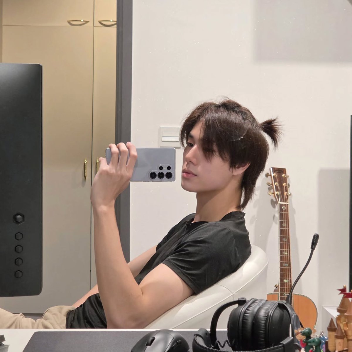 сара:)🐥 tweet media