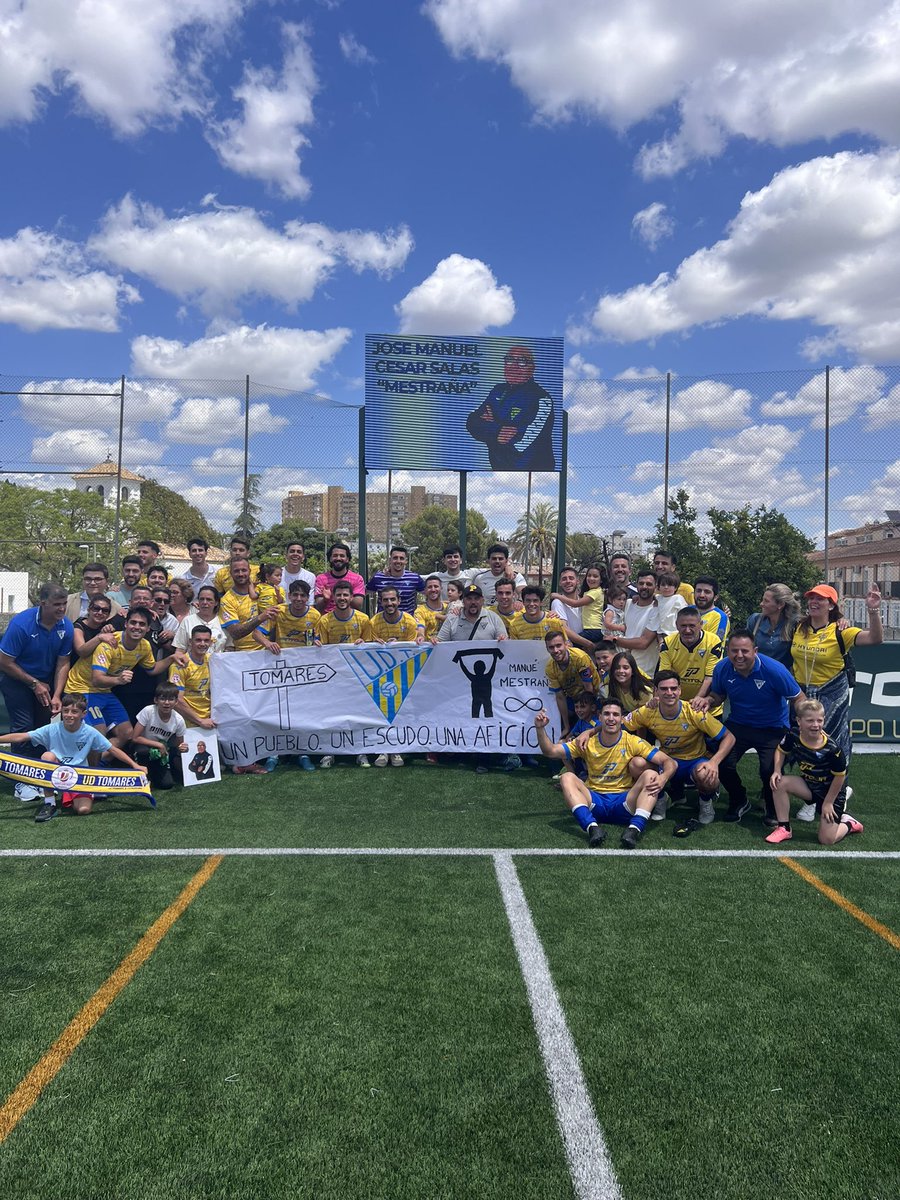 𝐔𝐧 𝐩𝐮𝐞𝐛𝐥𝐨. 𝐔𝐧 𝐞𝐬𝐜𝐮𝐝𝐨. 𝐔𝐧𝐚 𝐚𝐟𝐢𝐜𝐢𝐨𝐧. 

#MeQuedoContigo