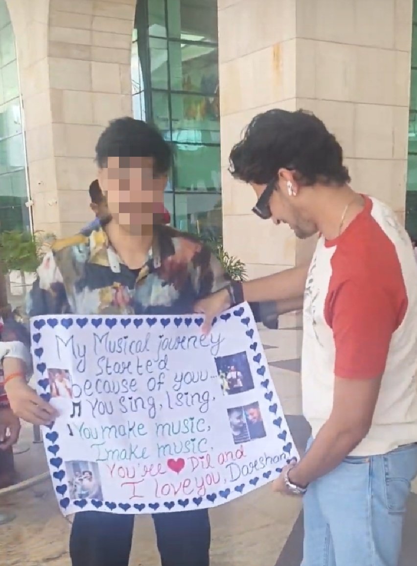 Today I met my idol,😭😔 and I still can’t process it. Darshan Raval is truly the best person in the world. How can someone be so kind human😭,so humble? I had so much planned to say, but I was too nervous to speak.Still, my heart said it all.Thank you my idol😞🫂 #DarshanRaval