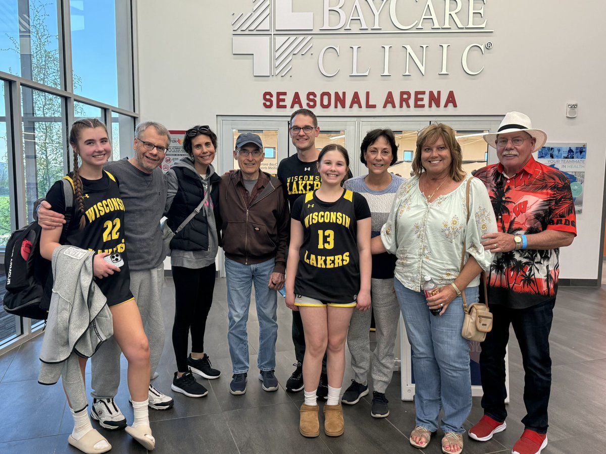 Happy Mother’s Day from the gym! And as a bonus, we got everyone in one photo… my wife, my mom, my mother-in-law, our two girls, and all three grandpas. Thank you, Moms! You make it all possible. 🌺 🏀