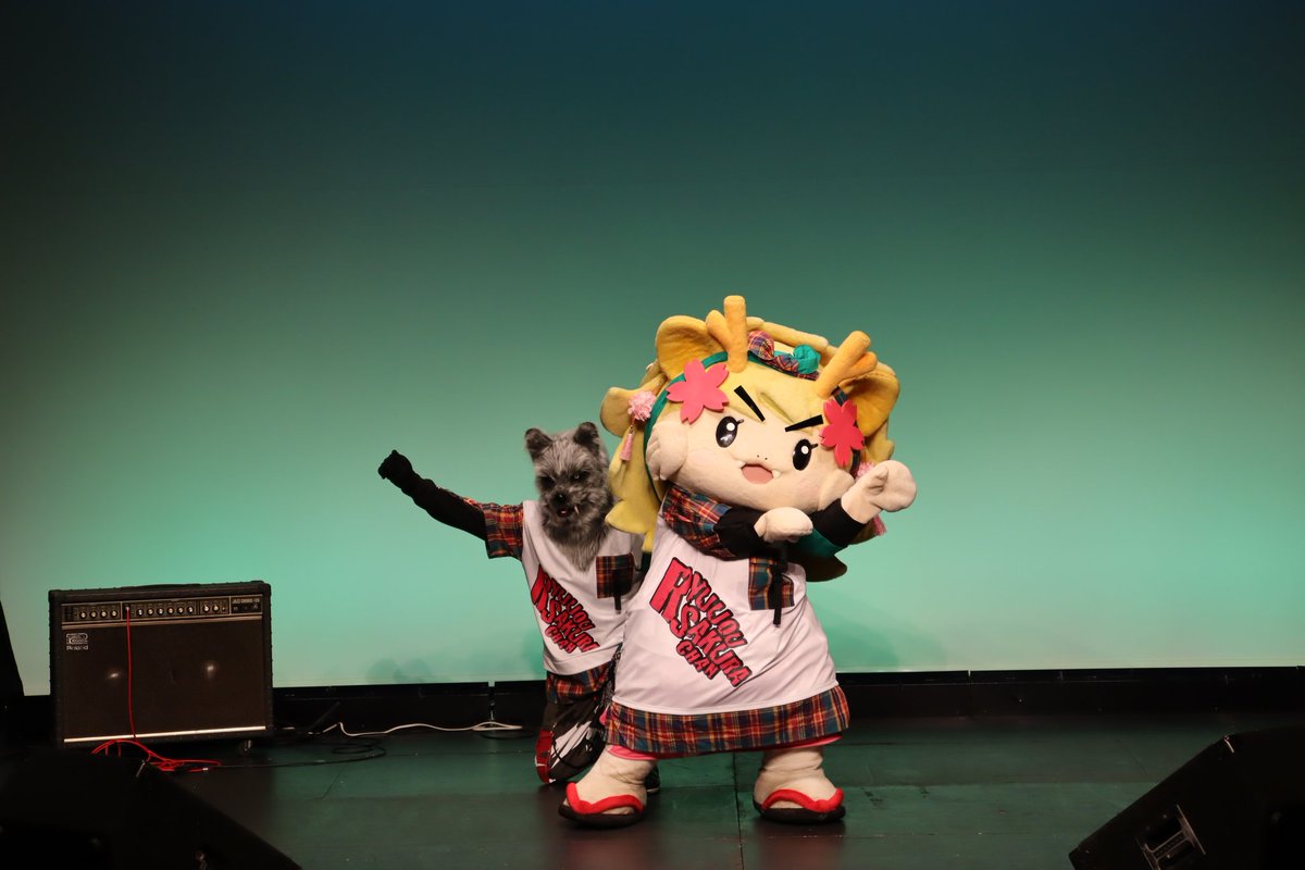 sakurano_campus's tweet photo. 久しぶりのDRAGONRINGのライブ、めっちゃ最高でした♪🥰
2025年1月19日 #DRAGONRING STARDAST LIVE12 in東京【調布】
#ご当地キャラの日 https://t.co/1XCvghiyXm