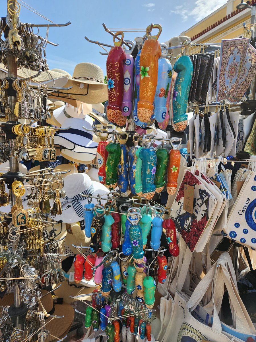 BR_Saiph's tweet photo. There's phallic symbols, and then there's an outright progression of sizing from #cuck to #Bull in #Greece.
Even on vacay, a cuck can be reminded of his place.
Me thinks there's some #BBC appreciation here😜
#cuckthoughts
#sph
#choosechastity
@MrsBr_Saiph 💥 https://t.co/YYE42DUpqz