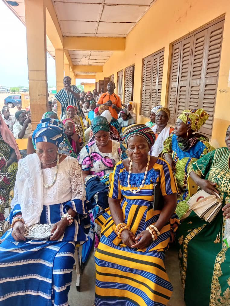 I woke up to  these 🥰 photos from Queen Mother Bombowurache of Ghana-confirming that communities are committed to better for their children. <a href="/Camfed/">CAMFED - Campaign for Female Education</a>  we're honored to be part of their movement for justice in &amp; through education for  ALL #MothersDay #GirlsEdu #CommunityPower