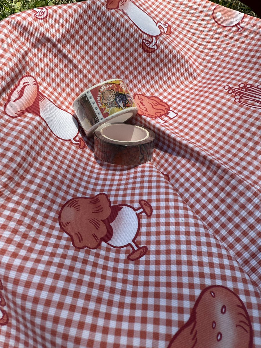 Mardimari (@mardimari3) on Twitter photo Got my winged lion box (even the box print inside was adorable )😭 gonna use the apron today <a href="/dunmeshizine/">Dungeon Meshi Cookbook Zine 🍖</a> Got my winged lion box (even the box print inside was adorable )😭 gonna use the apron today <a href="/dunmeshizine/">Dungeon Meshi Cookbook Zine 🍖</a>