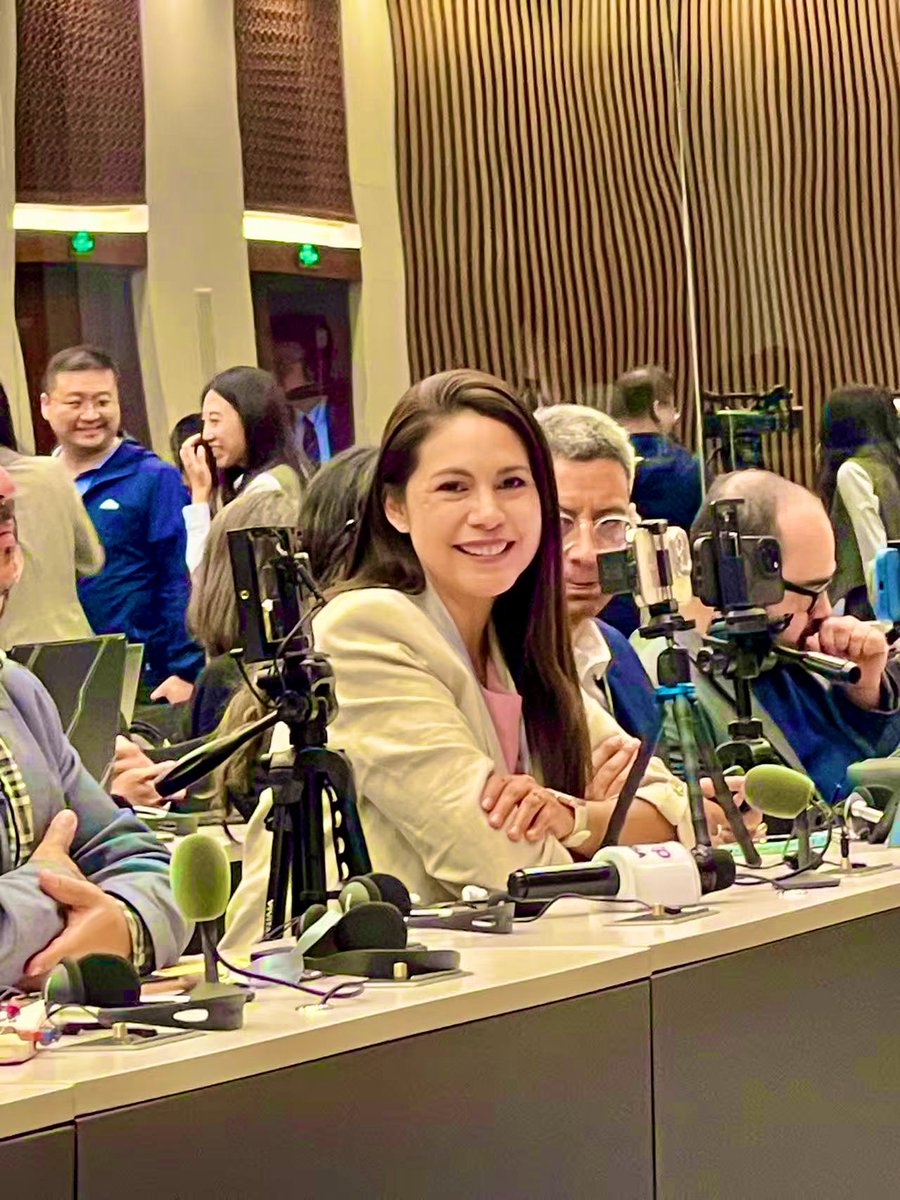 Hoy cobertura en Beijing, China 🇨🇳  Rueda de prensa CELAC <a href="/tuvoztv/">@TuVozTV</a>