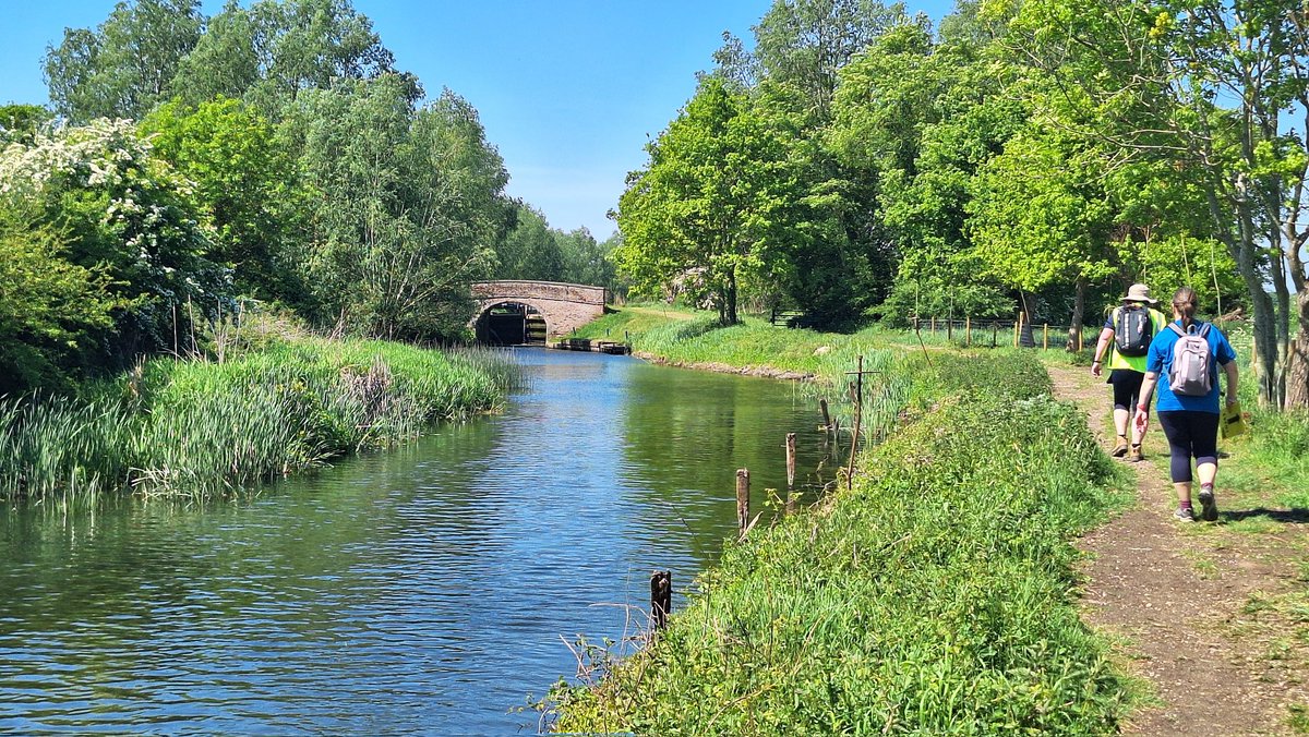 What a great day supporting <a href="/FarleighHospice/">Farleigh Hospice</a>  #walkforlife, great walk, lovely weather and over 750 people raising funds for such a worthwhile cause.  Thanks to everyone who participated or volunteered their help. essexraynet.co.uk  <a href="/RAYNET_UK/">RAYNET_UK</a> <a href="/theRSGB/">RSGB</a>