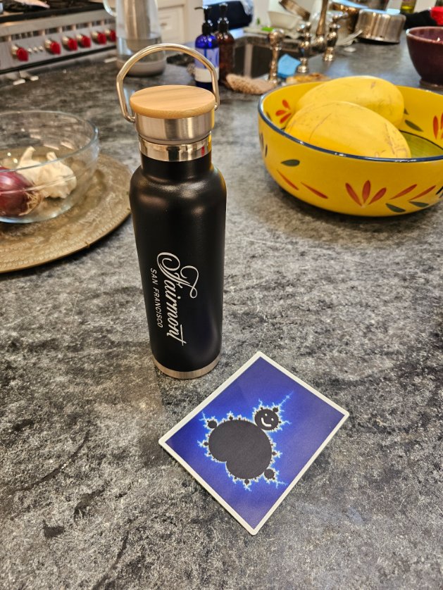 Mandelbrot
Mandelbro
Mandelbottle https://t.co/Rz586AIEZ5