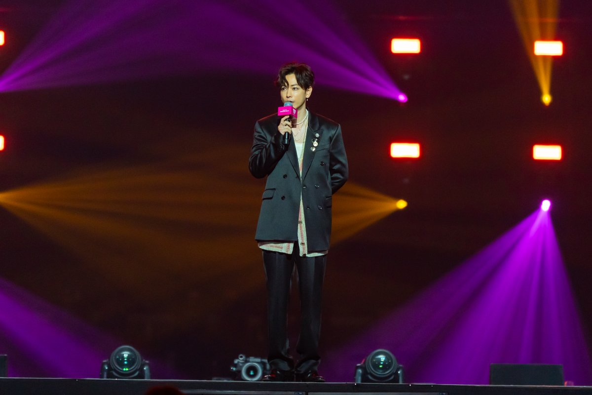 KCON JAPAN 2025』 佐藤健、K-POPイベントにサプライズ登場