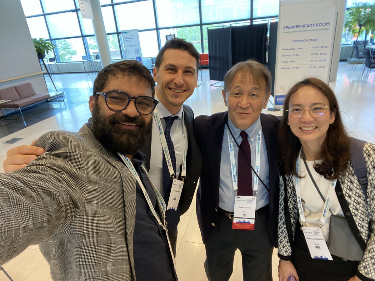 babal_jha's tweet image. It was a great meeting in Rotterdam @MDSFoundation. Met several friends Dr. Ogawa, @aditishasMD @lucaguarnera @Amitvermamds 
 @lucaguarnera with his finding on the  effect of Telomere length in MDS and AML. Great job in Rapid fire round.