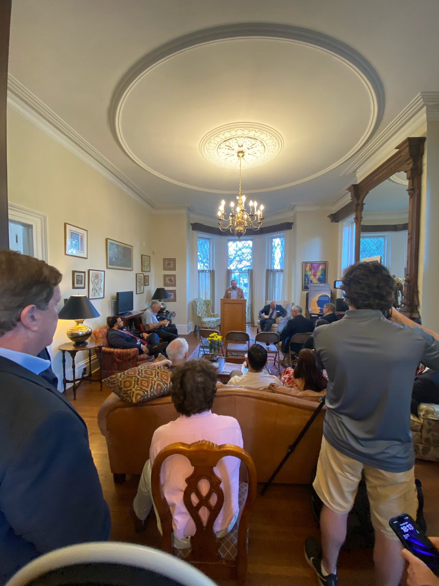 MOBILEALCHAPTER's tweet image. Great @FedSoc event with @ishapiro  this week on his new book #Lawless