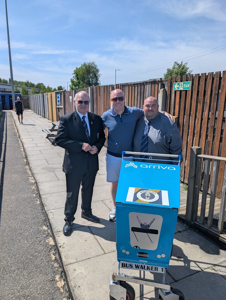 TheBuswalker's tweet image. I would like to thank everyone who attended the @BusinessHouses2 cup final. Thank you for making me and my dad very welcome.
What a great game it was ⚽🏆
 #buswalker #TheBigChallenge #foodpoverty #cupfinalday #bootle @GranadaReports @Kemik_Viking @BBCBreakfast @bbcmerseyside