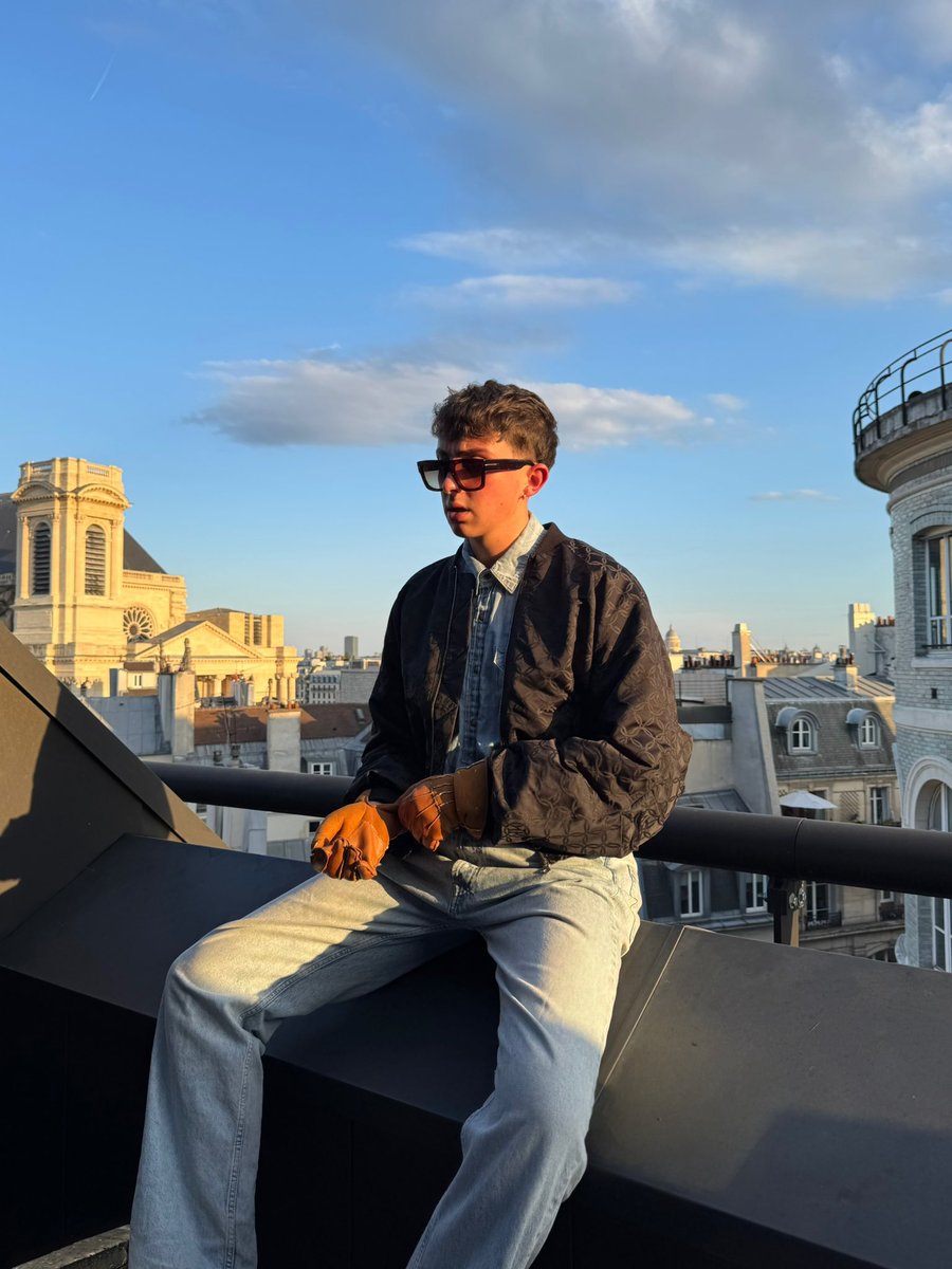 bonjour, oui oui, etc etc 🙄