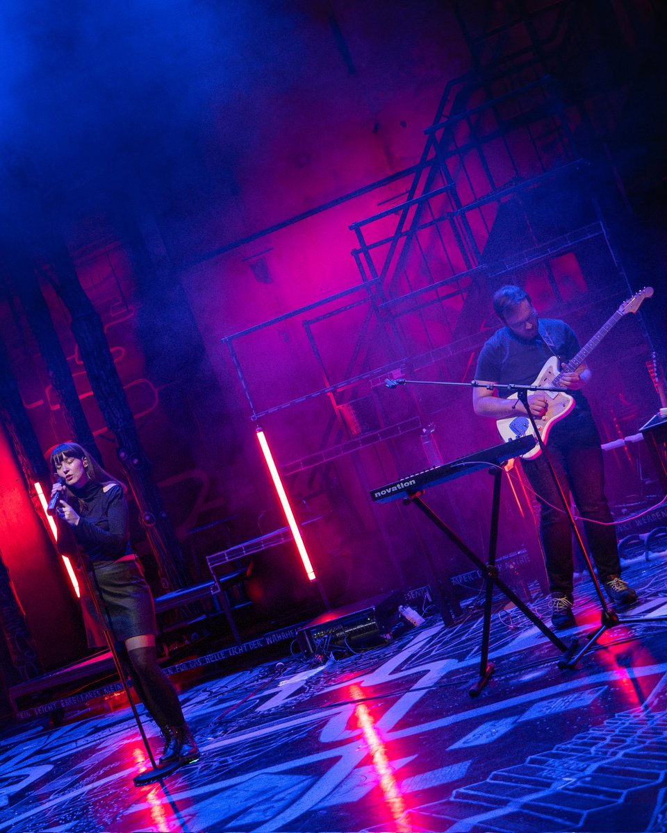 anomic bond tweet media