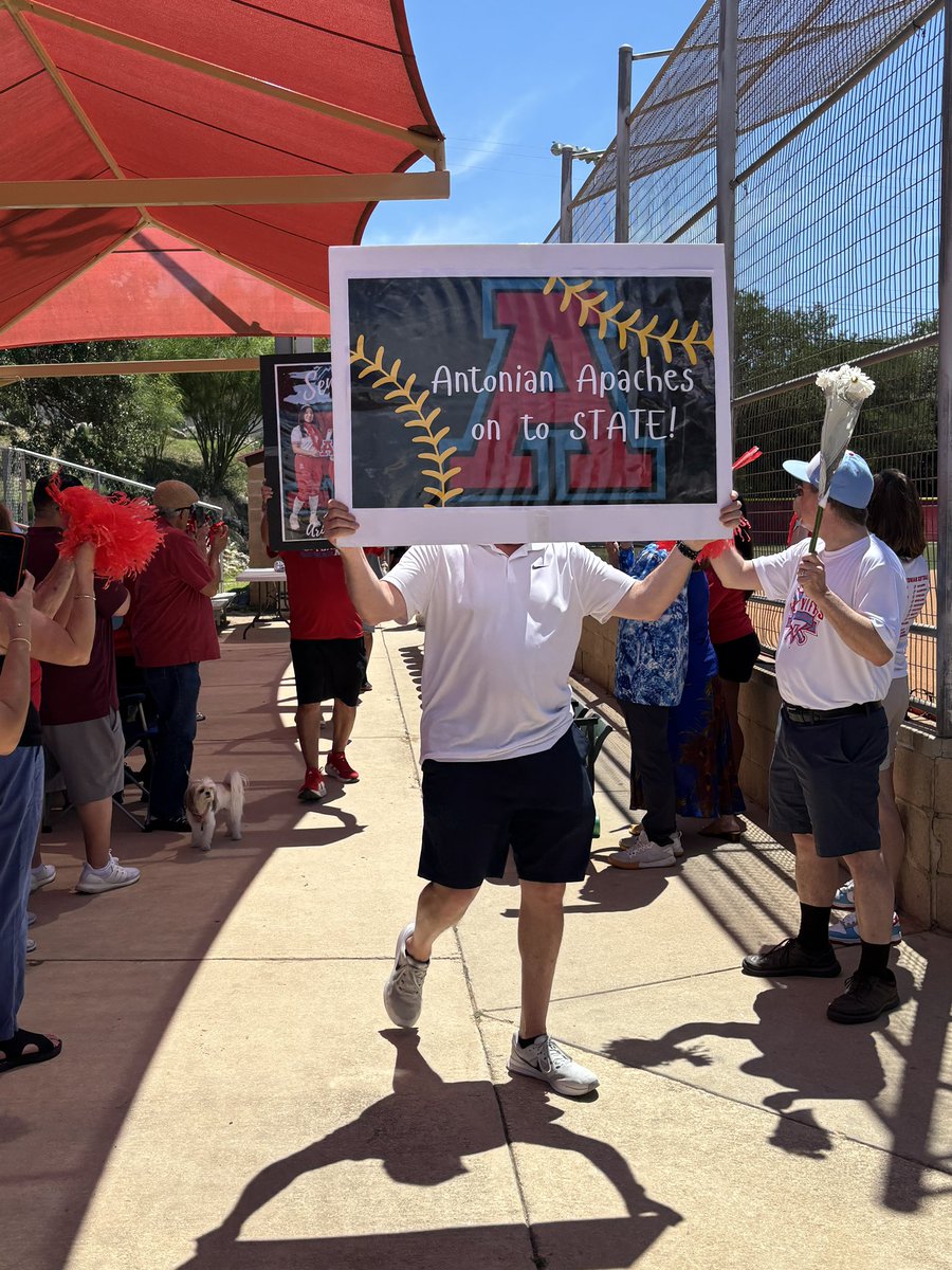 KPRCNick's tweet image. OFF TO STATE! The @acpapaches are looking to bring home another @TAPPSbiz Softball State Championship. 🥎🏆 You’ll hear from them tonight on @ksatnews at 5 &amp;amp; 10 p.m. @KsatSportsNow @KSATbgc #TAPPS #State #SanAntonio #KSATsports #weareantonian #rolltribe #acpsoftball