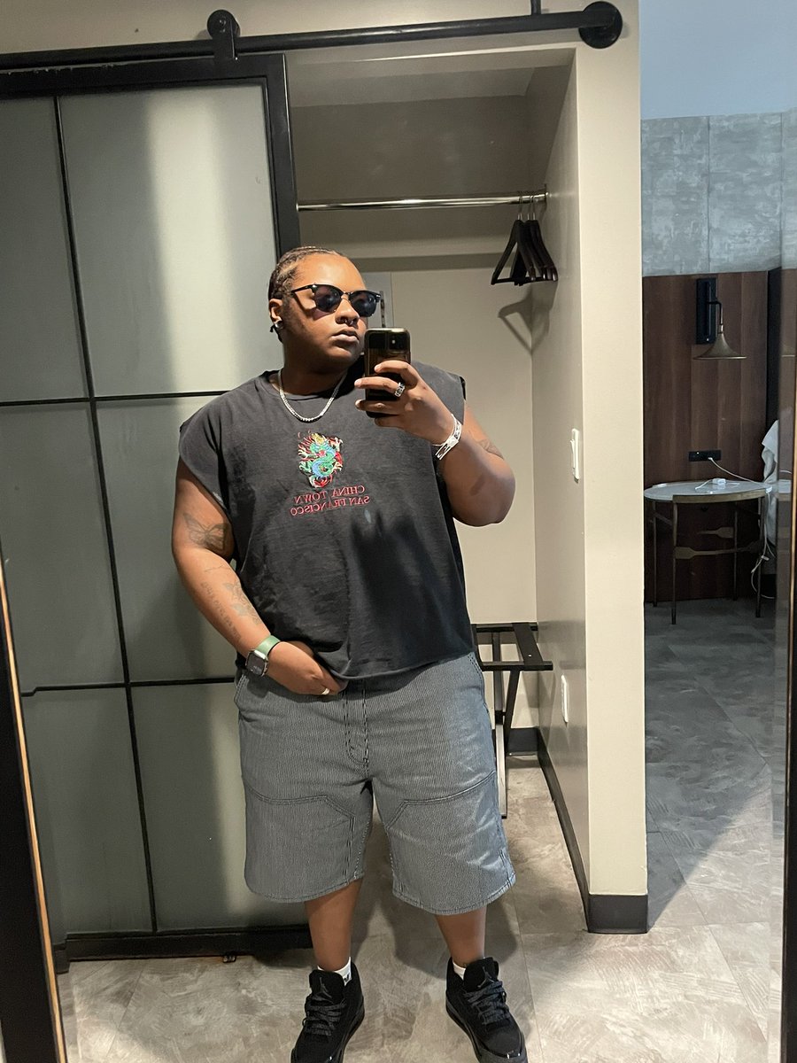 yourbitchesdadd's tweet photo. Daddy’s home. https://t.co/4PZQCyUbLh