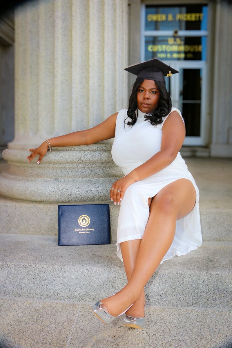 aintthatni's tweet photo. To be Young, Gifted, Black and Educated! 🎓 https://t.co/i29vxgWeWL