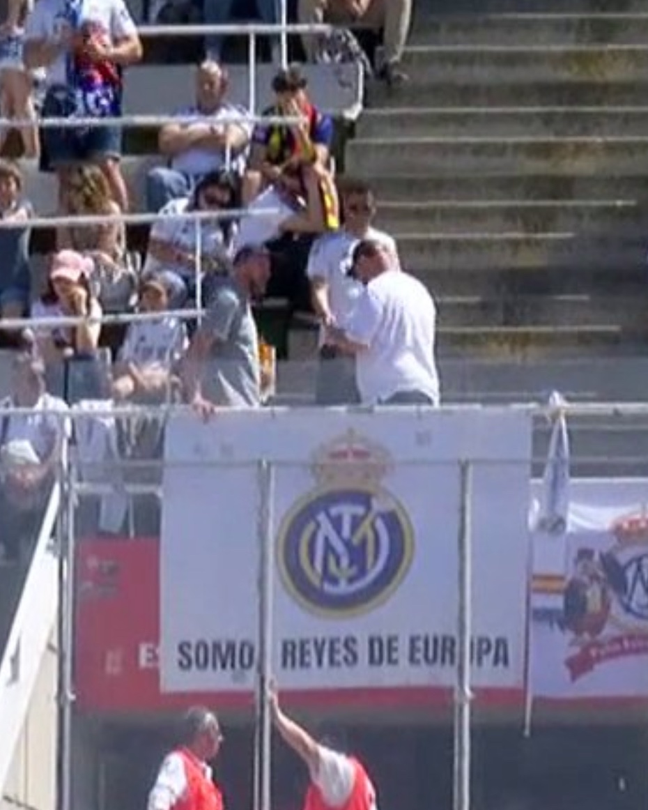 theMadridZone's tweet photo. Real Madrid fans have brought a banner with a merged Real Madrid &amp; Inter logo. 🤣

"We are the kings of Europe" https://t.co/7dojHWH5Gt