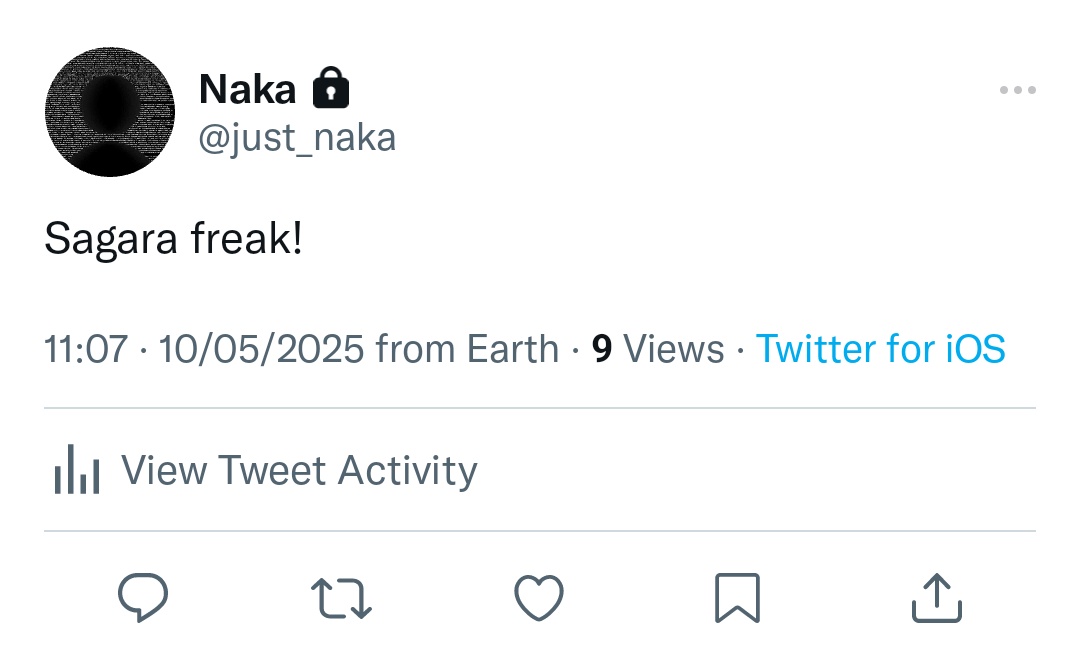 elle tweet media