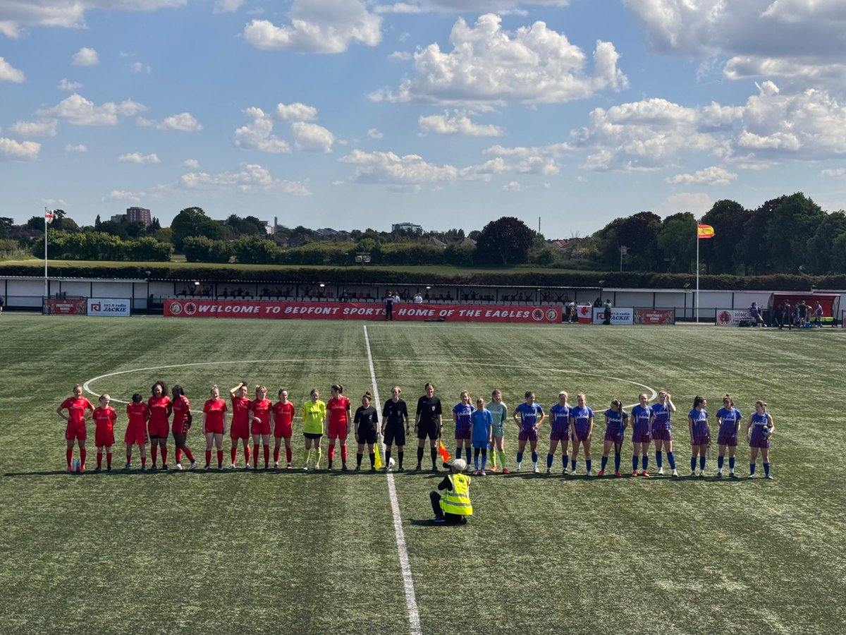 All ready for the John Greenacre Memorial Trophy Final 🏆☀️ Camden Town vs Hammersmith. The sun is shining, the crowds are gathering and we can’t wait to see a thrilling end to #GLWFL Cup Final Day 🤩