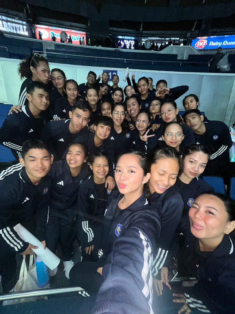helloryleh's tweet photo. thank you, guys!! sa game 2 ulit 💛💙 https://t.co/jIJsQTw3mu